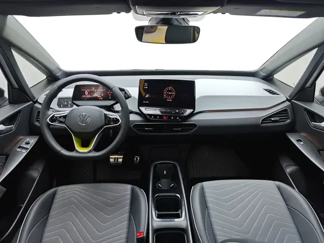 Volkswagen ID.3 Upgraded Pure Smart Edition 2023 — миниатюра 5