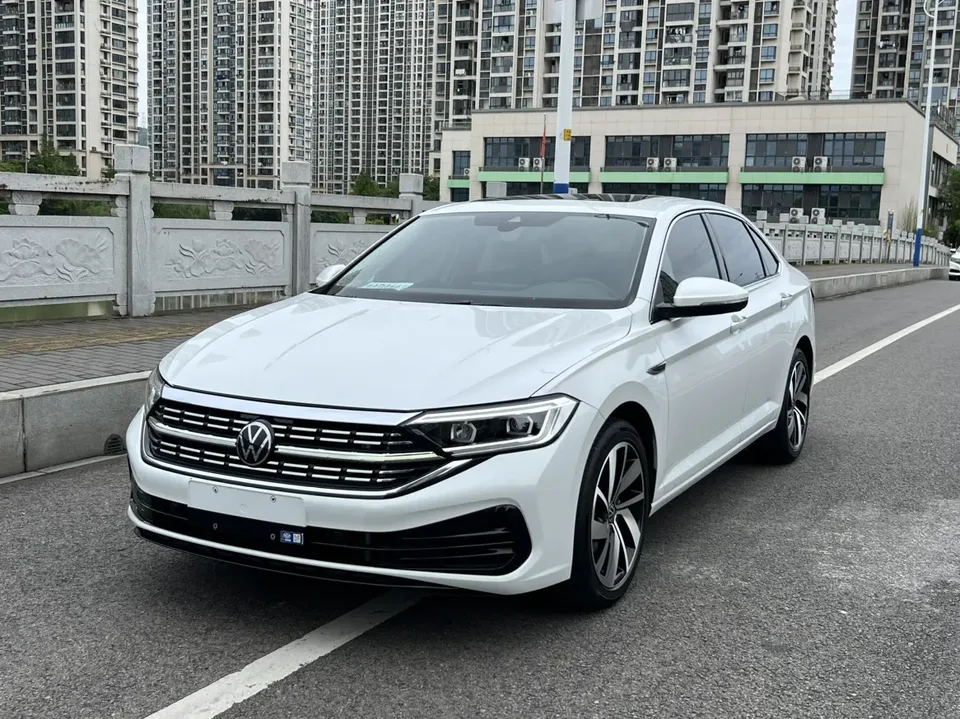 Volkswagen Sagitar 2023