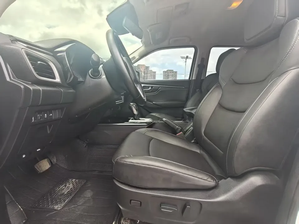 Isuzu D-Max 1.9T Automatic 2WD Diesel Global RZ4E 2022 — миниатюра 3