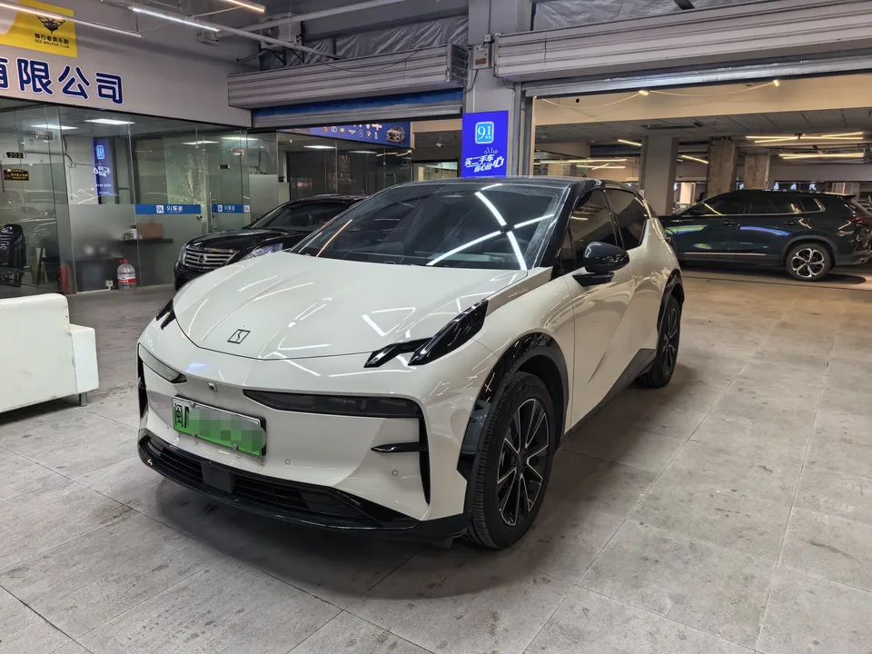 Zeekr X 2024