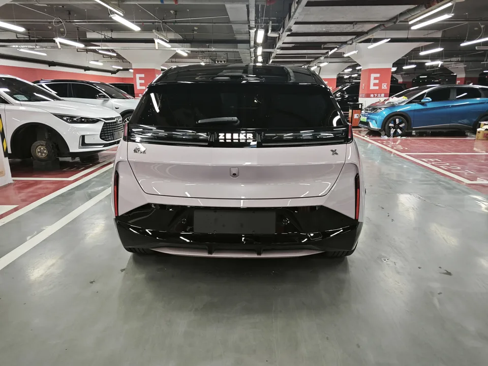 Zeekr X four-seat rear-wheel drive version 2024 — миниатюра 2