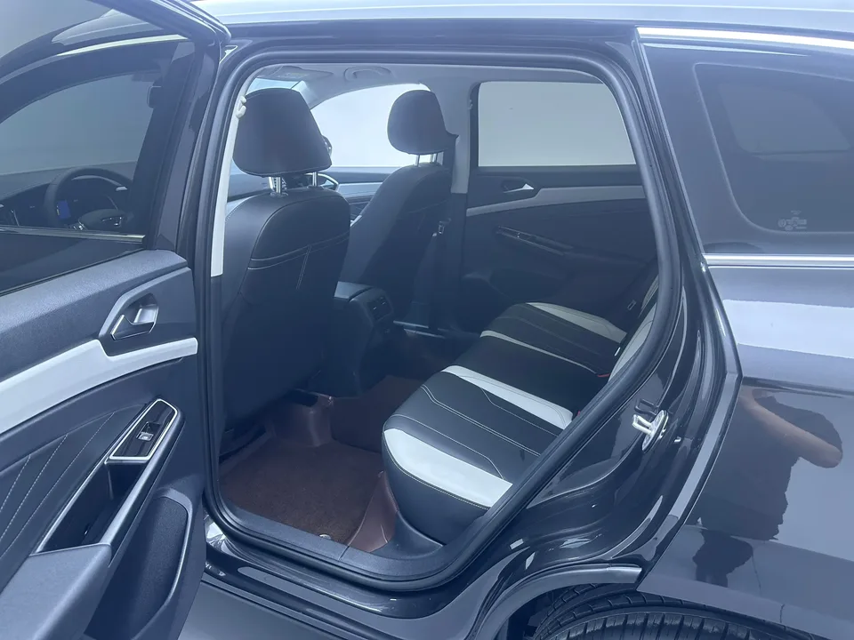 Jetta VS7 280TSI Automatic Glory Edition 2025 — миниатюра 4