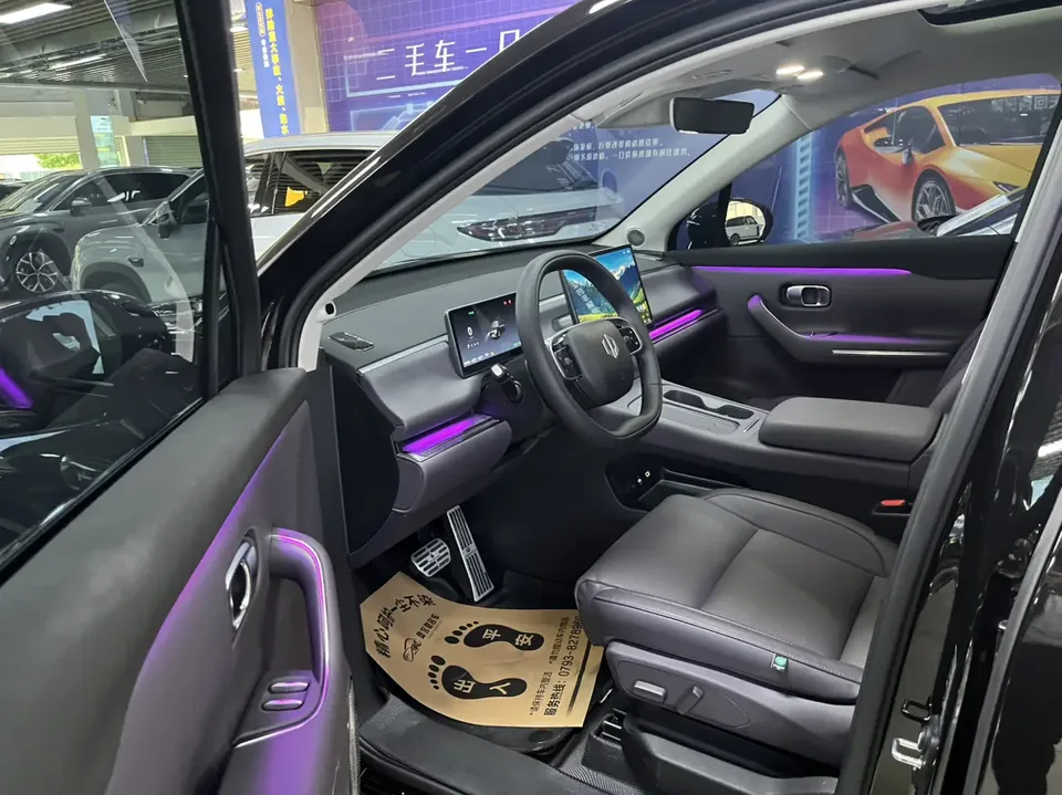 Leapmotor C16 Extended Range 200 LiDAR Edition 2025 — миниатюра 5