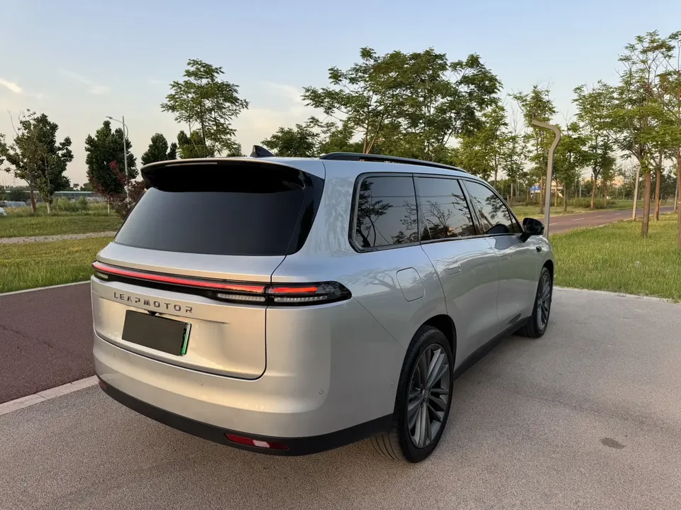 Leapmotor C16 Extended Range 200 Premium Edition 2024 — миниатюра 4