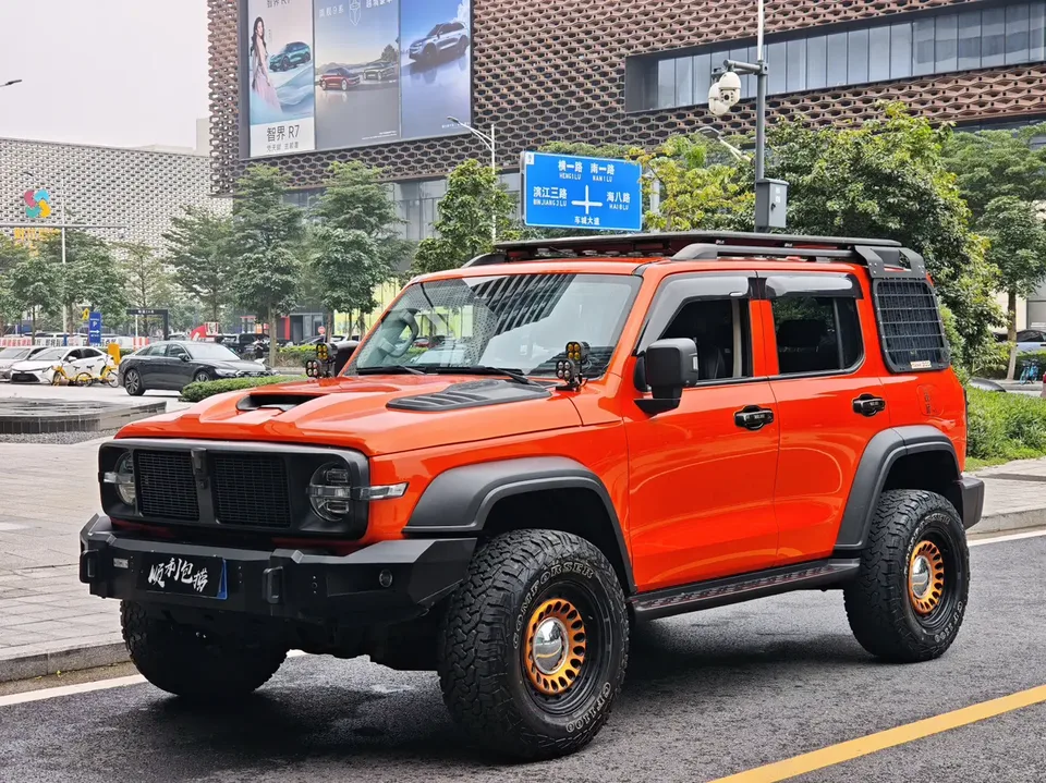 Tank 300 2022