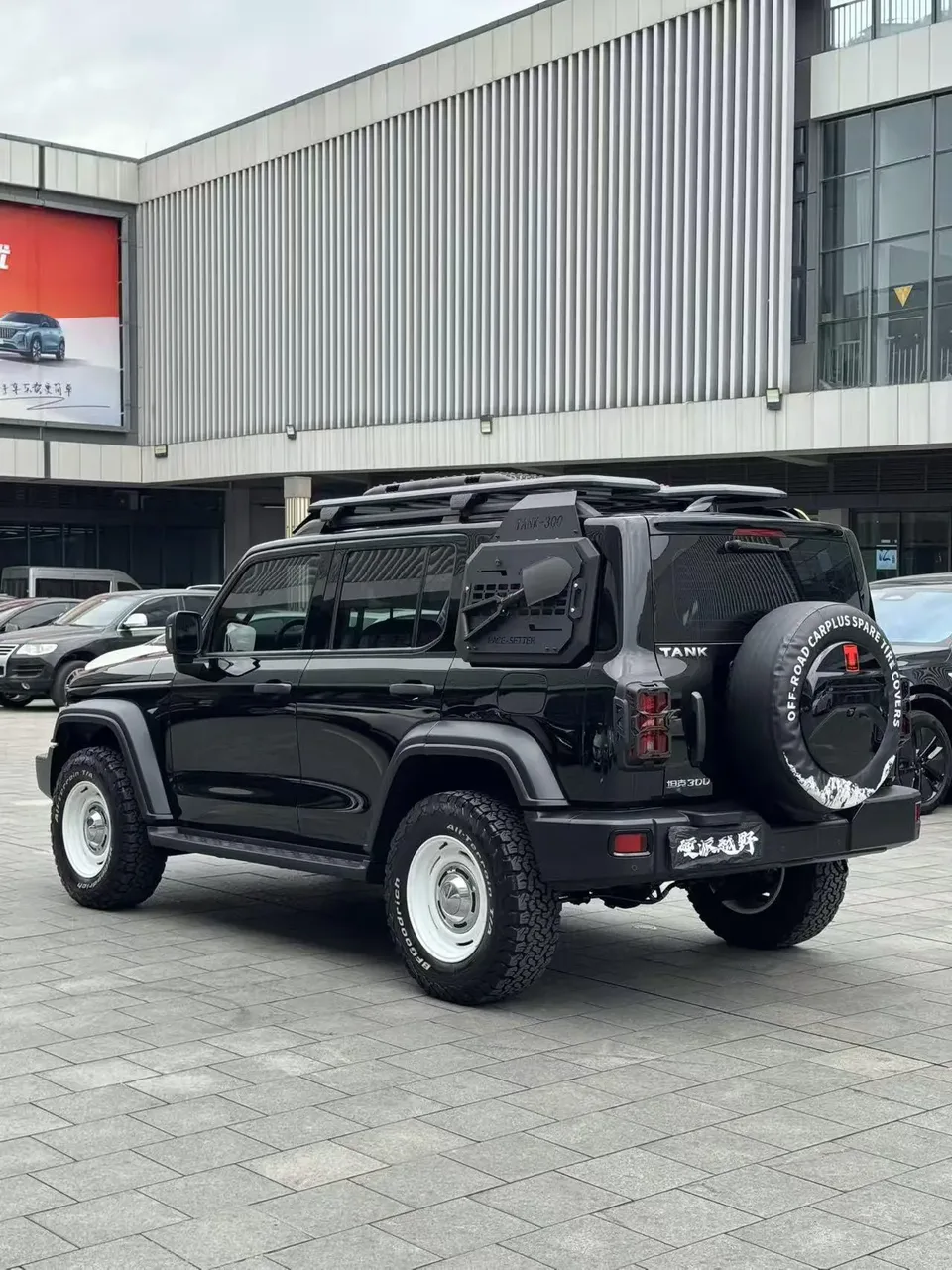Tank 300 Off-Road Edition 2.0T Conqueror 2022 — миниатюра 2