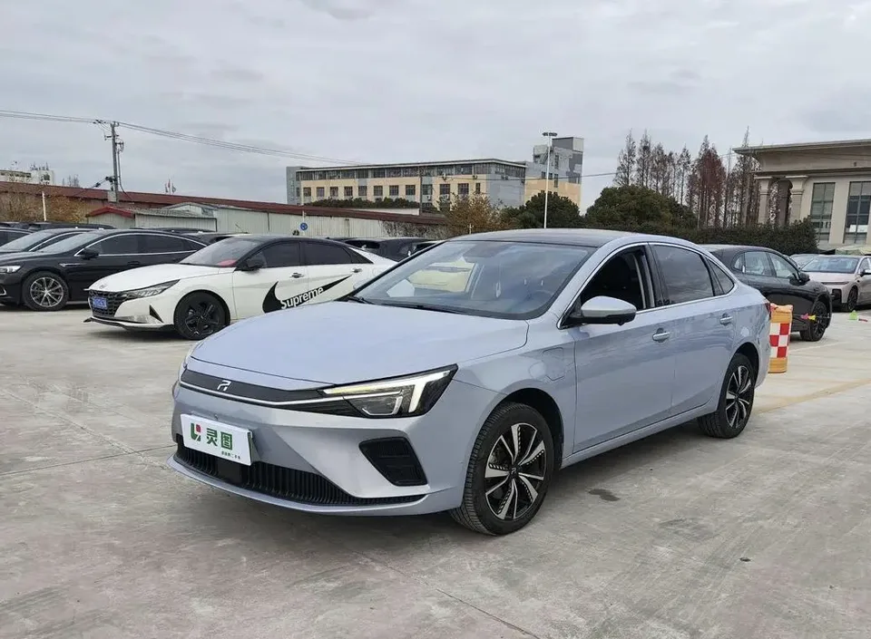 Rising Auto Feifan ER6 2022