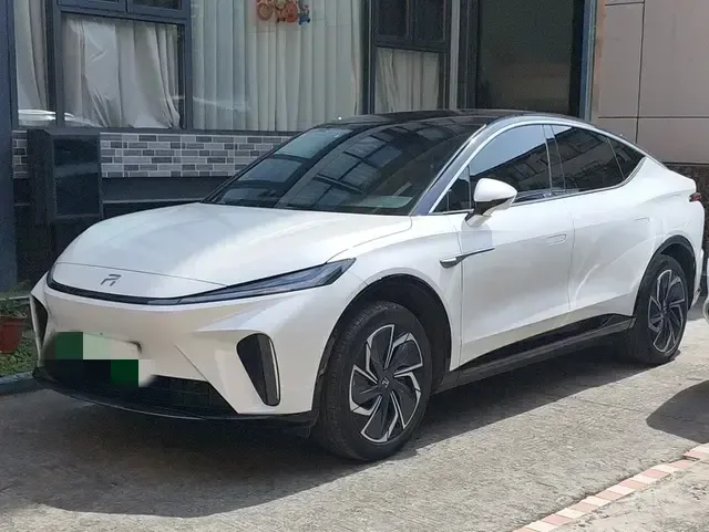 Rising Auto Feifan R7 2023