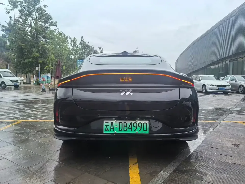 IM Motors L6 L6 2025 Ultra 100kWh 2025 — thumbnail 2