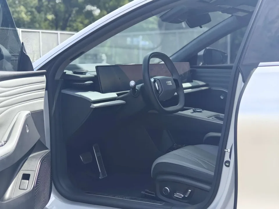 Geely Galaxy E8 550km MAX 2024 — миниатюра 4
