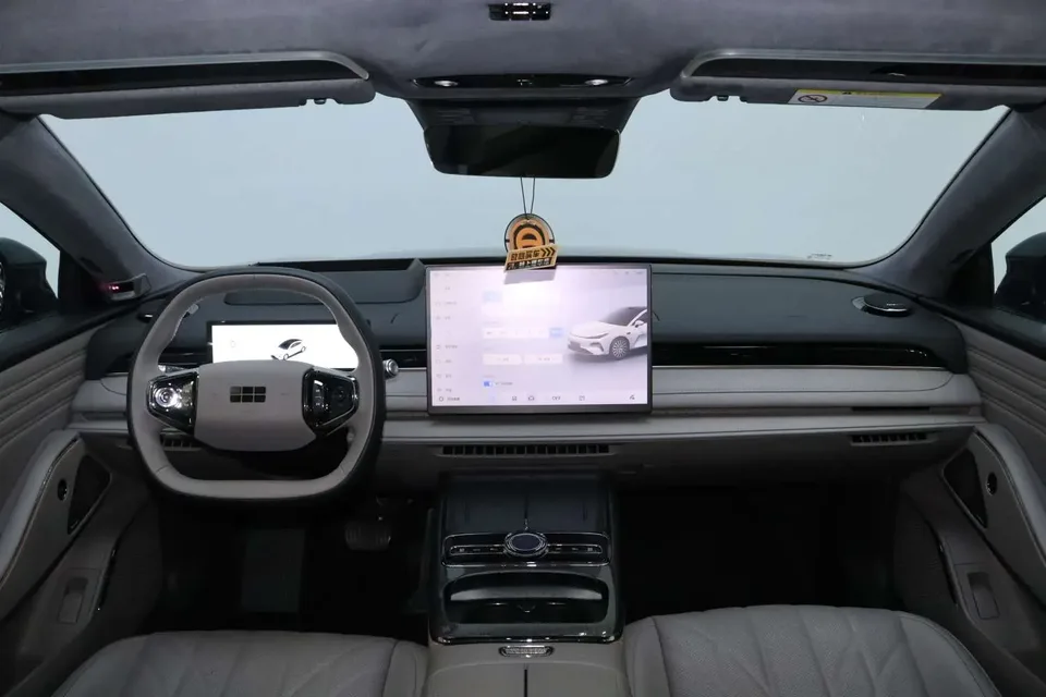 Geely Galaxy Star 8 PHEV 2025