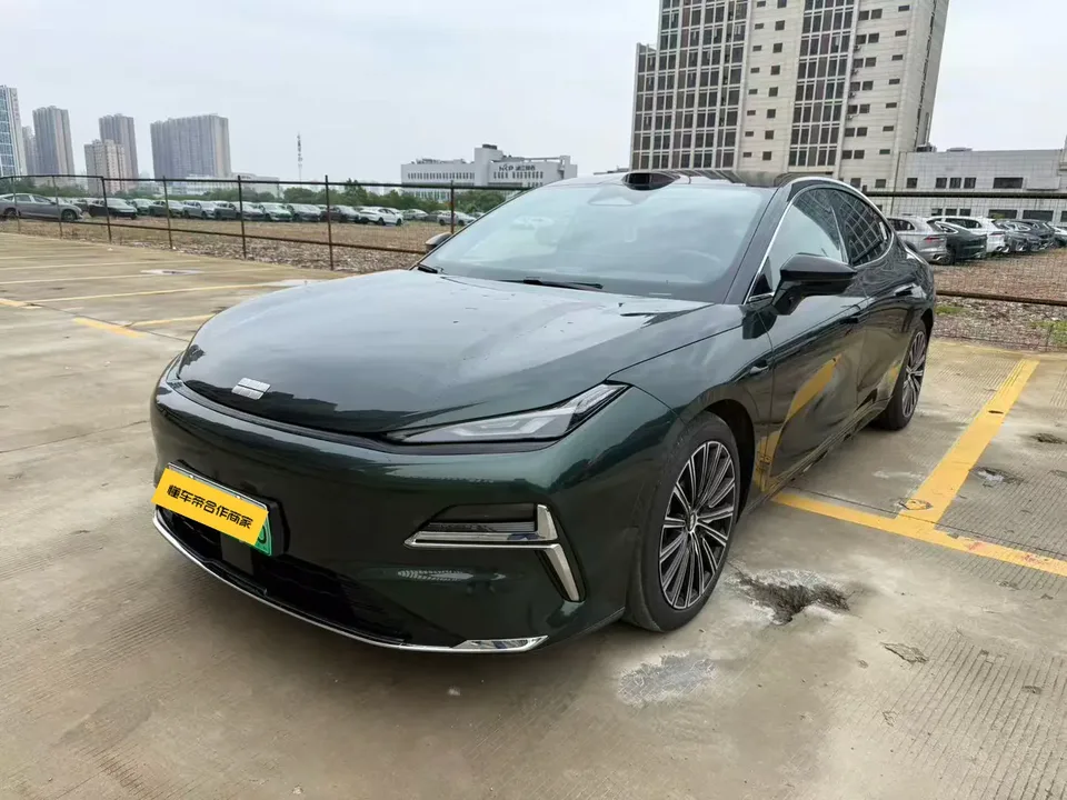 Geely Galaxy Star 8 PHEV 2025