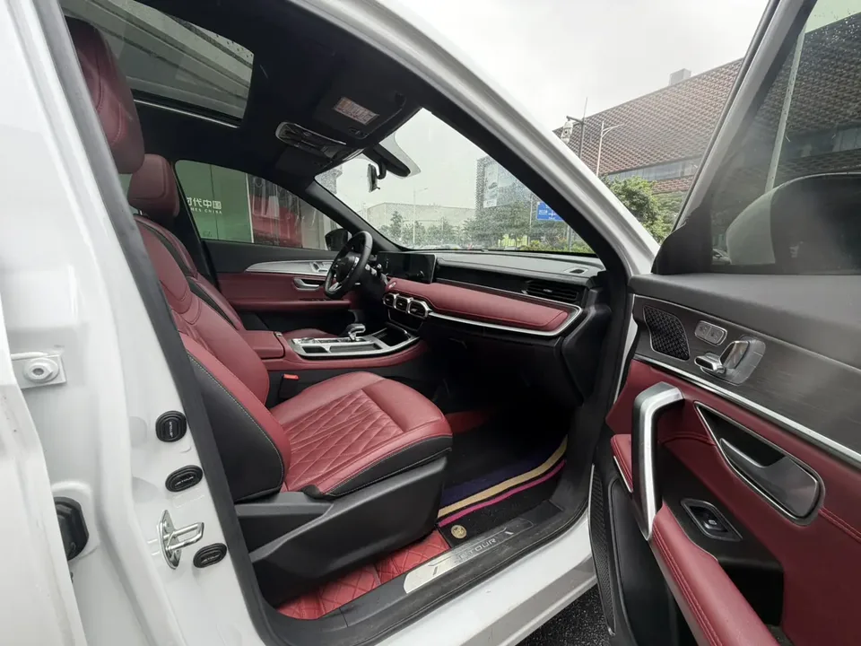 Jetour Jietu X70 PLUS Jietu X70 PLUS 2024 Champion Edition 1.5T DCT Champion MAX+ 5 Seaters 2025 — thumbnail 3