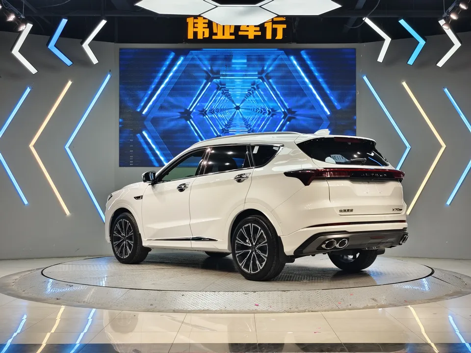 Jetour Jietu X70 PLUS Zhuge 1.6T DCT Wuhou 7-seater 2022 — миниатюра 2