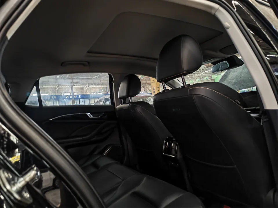 FAW Bestune B70 Bestune B70 2024 fourth generation 2.0T Lingyu version 2024 — миниатюра 3