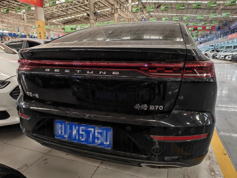 FAW Bestune B70 Bestune B70 2024 fourth generation 2.0T Lingyu version 2024 — миниатюра 4