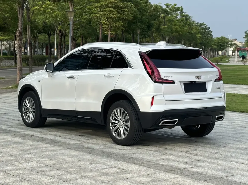 Cadillac XT4 2025