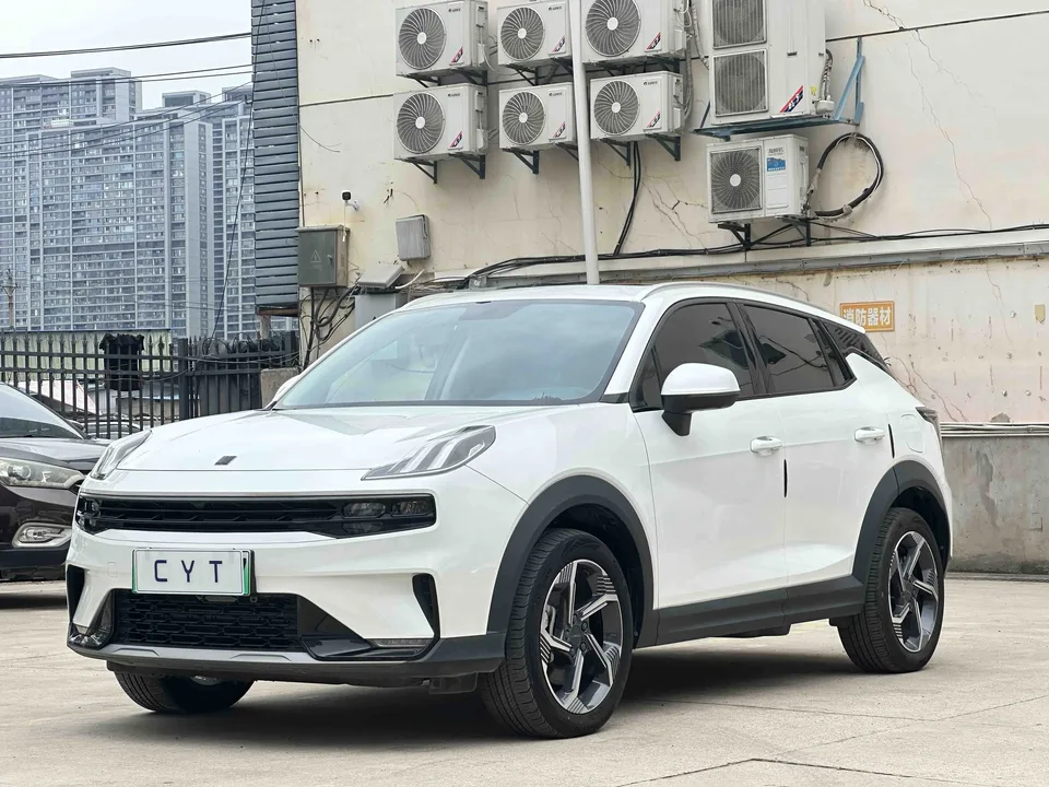 Lynk & Co 06 EM-P 2022