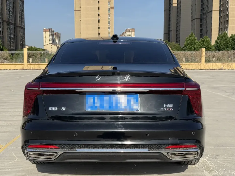 Hongqi H5 Hongqi H5 2025 1.5T DCT Flagship 500,000th Commemorative Edition 2026 — миниатюра 2
