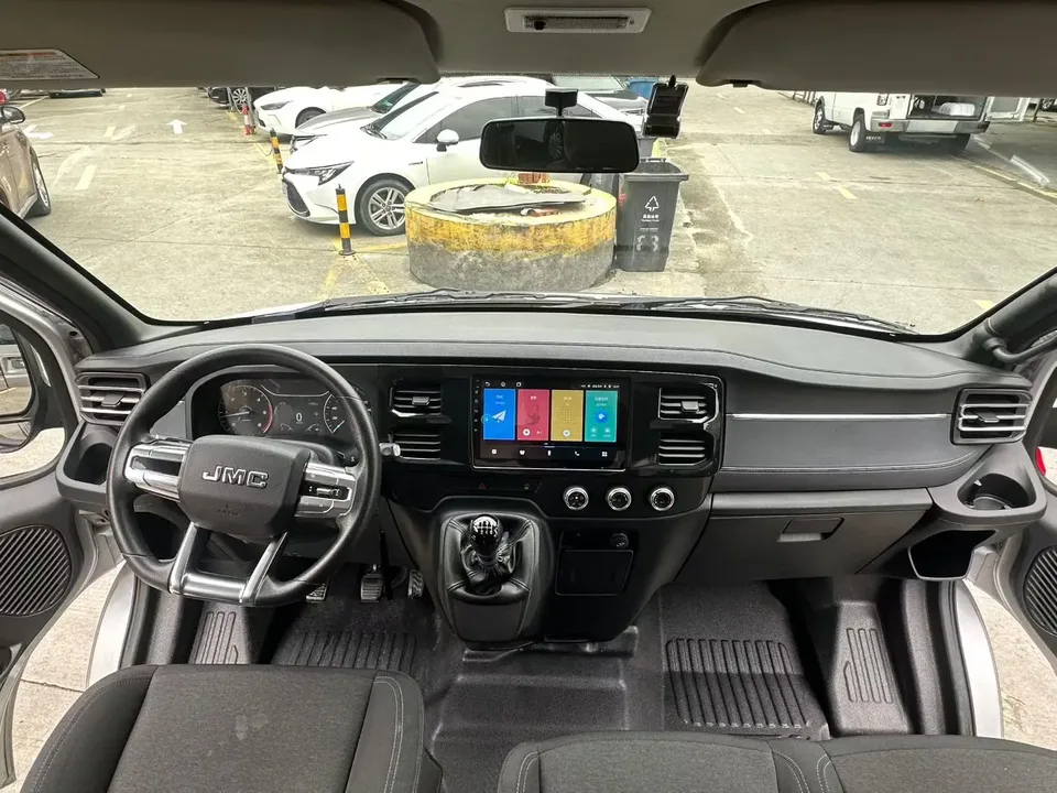 Jiangling Fushun 2.0T manual diesel short-axle low-top commercial multi-purpose passenger car 5 seats 2025 — миниатюра 2