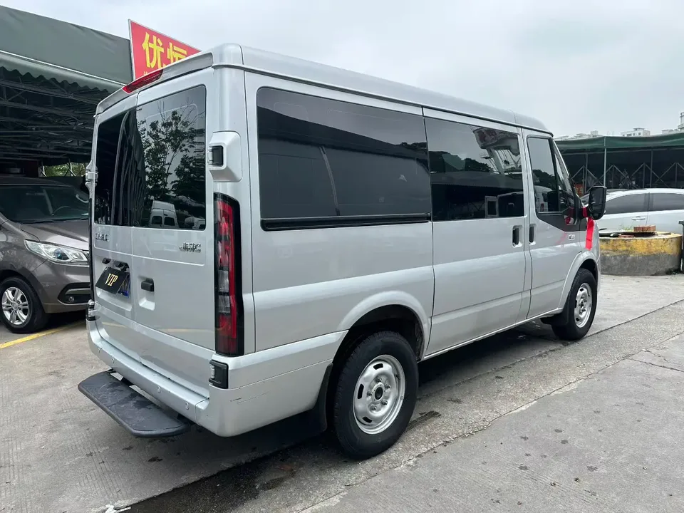 Jiangling Fushun 2.0T manual diesel short-axle low-top commercial multi-purpose passenger car 5 seats 2025 — миниатюра 4