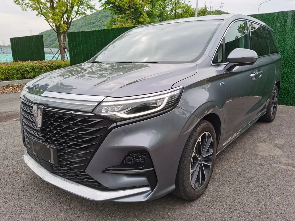 Roewe iMAX8 2022