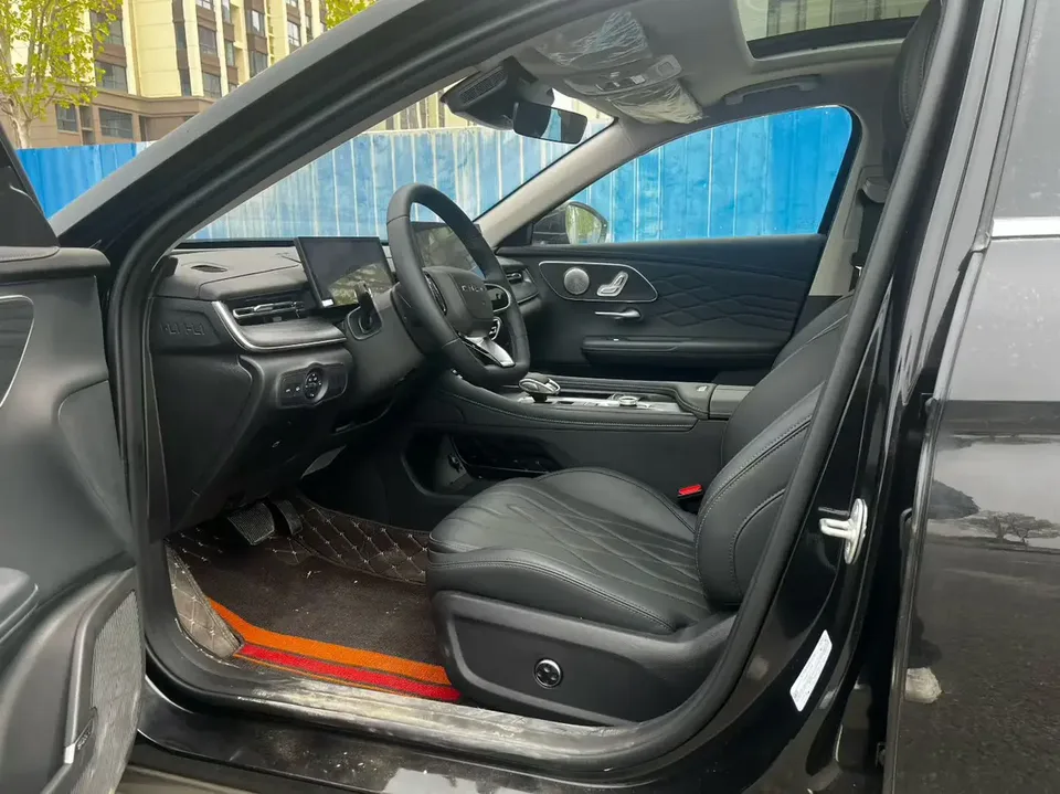 Chery Arrizo 8 PRO 290TGDI DCT Luxury Edition 2025 — миниатюра 3