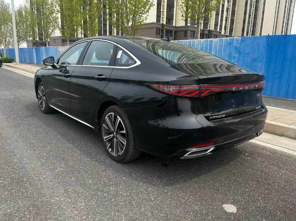 Chery Arrizo 8 PRO 290TGDI DCT Luxury Edition 2025 — миниатюра 4