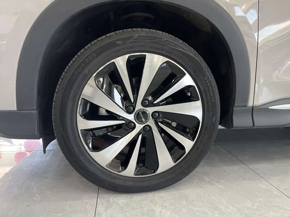 BYD Song PLUS EV Champion Edition 520KM Premium 2024 — миниатюра 3