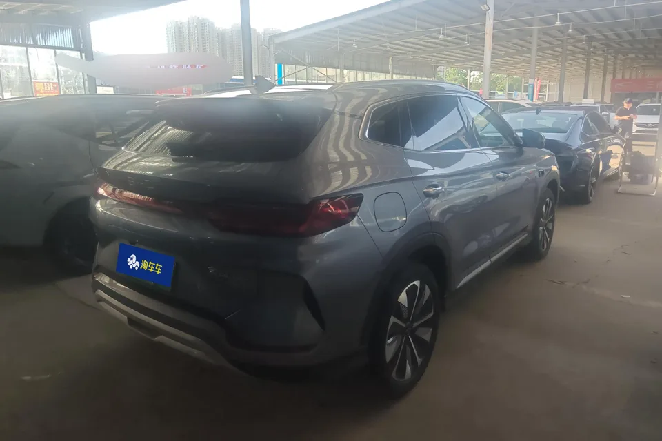 BYD Song PLUS DM Intelligent Driving Edition DM-i 112KM Premium Edition 2025 — миниатюра 3