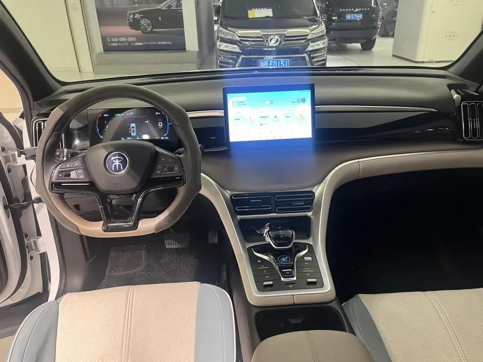 BYD Song Pro DM DM-i Champion Edition 71km Leading Edition 2023 — миниатюра 3