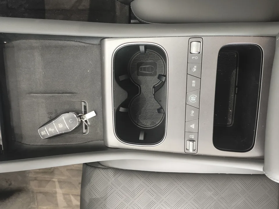 BYD Yuan Plus Smart Driving Edition 510KM Beyond Edition 2025 — миниатюра 3
