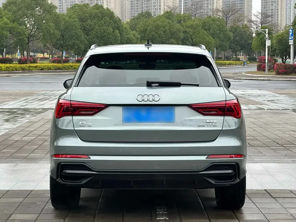 Audi Q3 Audi Q3 2022 35 TFSI Fashionable and Dynamic 2022 — миниатюра 2