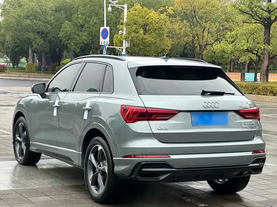 Audi Q3 Audi Q3 2022 35 TFSI Fashionable and Dynamic 2022 — миниатюра 4