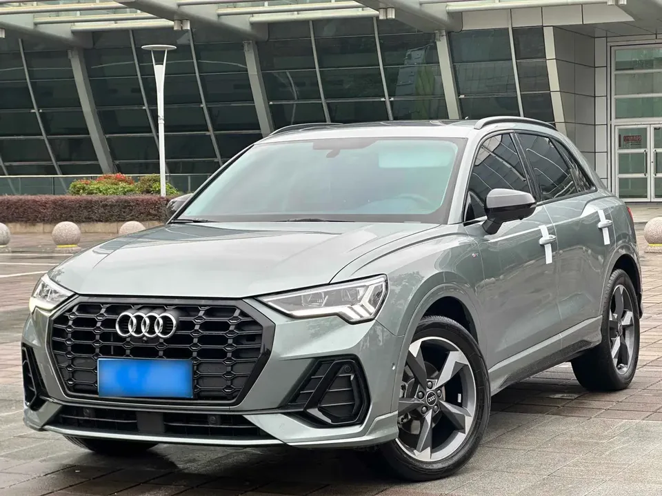 Audi Q3 Audi Q3 2022 35 TFSI Fashionable and Dynamic 2022 — фото 1, купить с доставкой в Москву