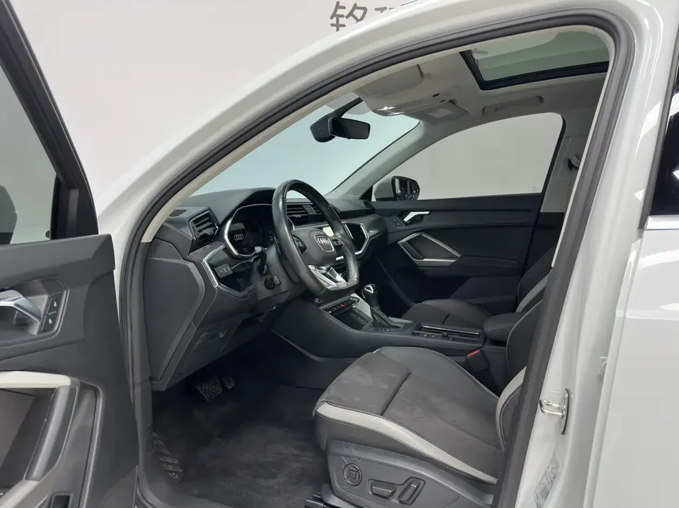 Audi Q3 Audi Q3 2022 35 TFSI Fashionable and Dynamic 2022 — миниатюра 5
