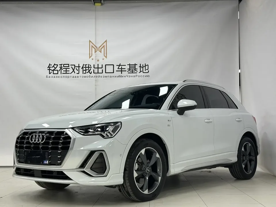 Audi Q3 Audi Q3 2022 35 TFSI Fashionable and Dynamic 2022 — фото 1, купить с доставкой в Москву