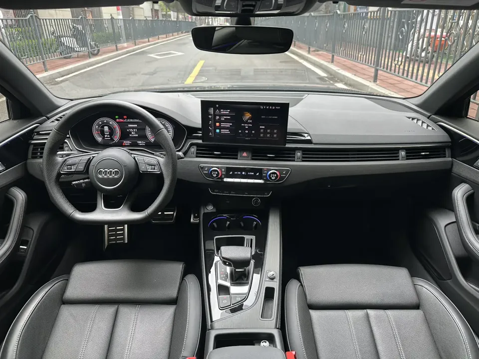 Audi a4 l Audi A4L 2024 40 TFSI luxury and dynamic model 2024 — миниатюра 3