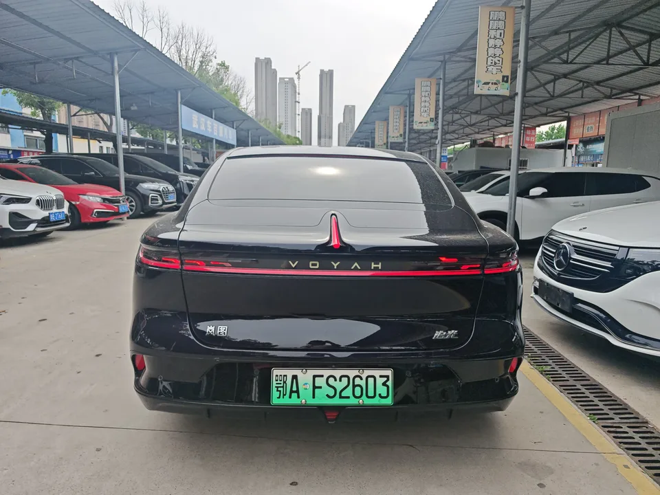 Voyah Passion PHEV Lantu Chasing Light PHEV 2024 ultra-long range four-wheel drive flagship version 2024 — миниатюра 2