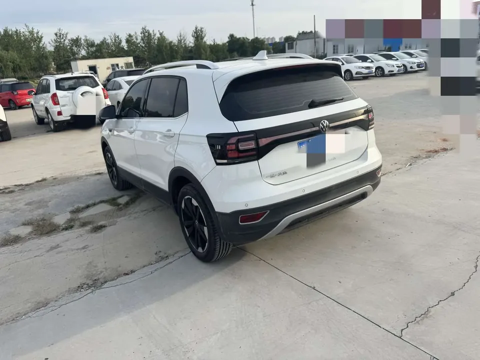 Volkswagen Explore the shadows 1.5L Automatic Joy-Link Edition 2022 — миниатюра 4
