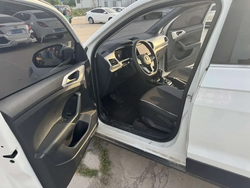 Volkswagen Explore the shadows 1.5L Automatic Joy-Link Edition 2022 — миниатюра 5
