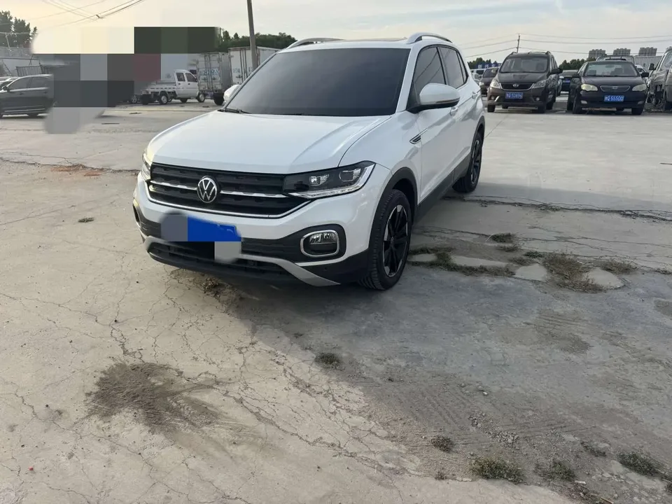 Volkswagen Explore the shadows 1.5L Automatic Joy-Link Edition 2022 — фото 1, купить с доставкой в Москву