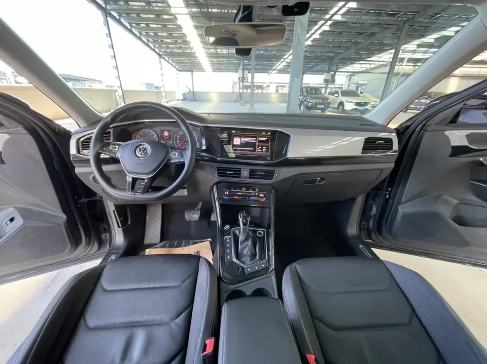 Volkswagen Tayron Tanyue 2022 280TSI 2WD Luxury Smart Edition 2022 — миниатюра 4