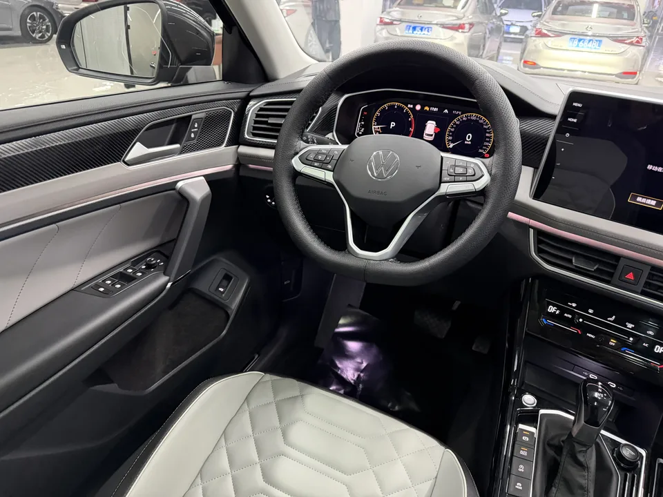 Volkswagen Tayron Tayron 2023 Tanyue 2023 280TSI 2WD Luxury Plus Advanced Edition 2022 — thumbnail 4