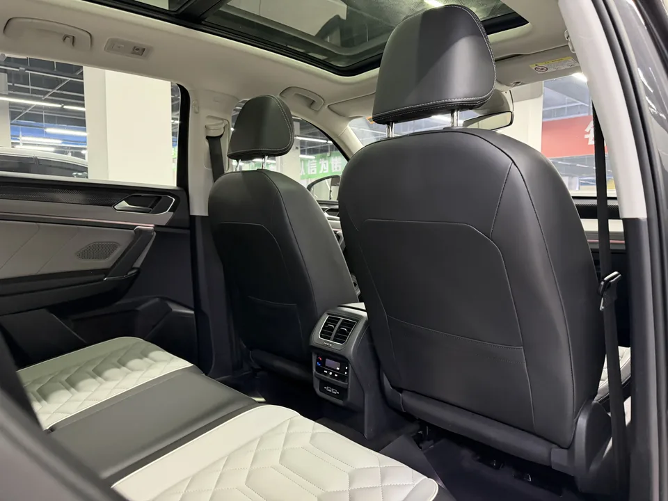 Volkswagen Tayron Tayron 2023 Tanyue 2023 280TSI 2WD Luxury Plus Advanced Edition 2022 — thumbnail 5