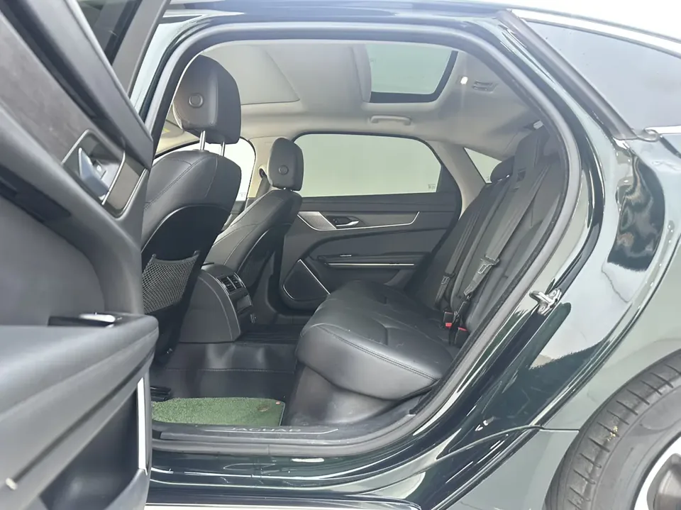 Jaguar XFL Jaguar XFL 2019 XFL 2.0T 200PS 2WD Elite Edition 2022 — миниатюра 4
