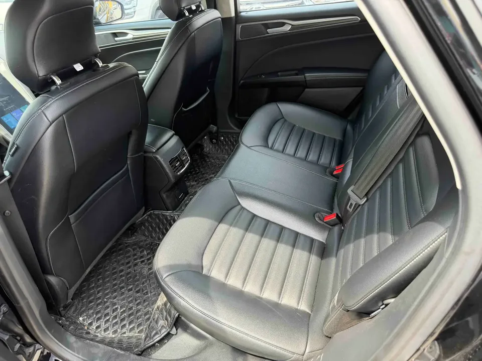 Ford Mondeo Mondeo EcoBoost 180 Fashion Edition 2022 — миниатюра 3