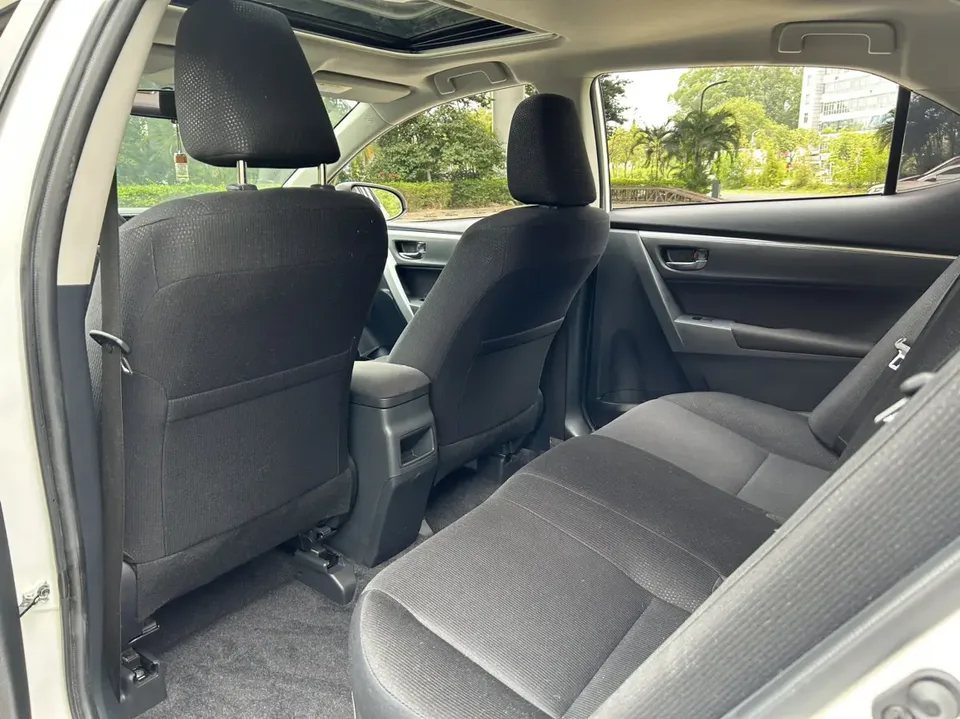Toyota Corolla Dual Engine E+ Corolla Dual Engine E+ 2020 1.8L Comfort Edition 2022 — thumbnail 3