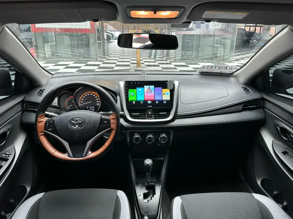 Toyota Yaris L YARiS L Zhixuan 2022 Zhixuan X 1.5L CVT leading PLUS version 2023 — миниатюра 3
