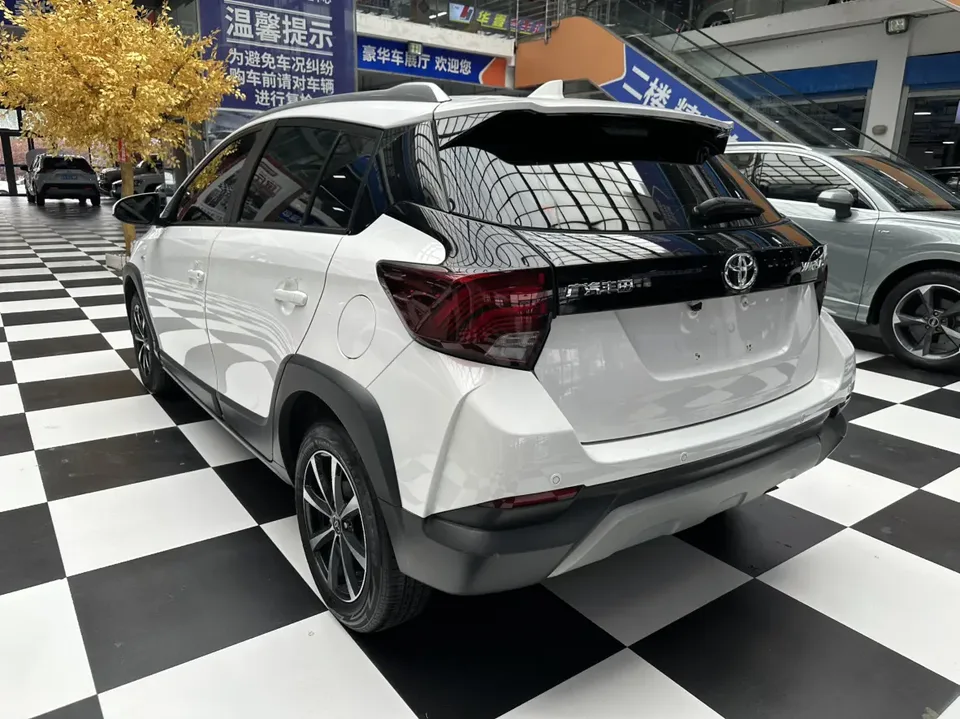 Toyota Yaris L YARiS L Zhixuan 2022 Zhixuan X 1.5L CVT leading PLUS version 2023 — миниатюра 4